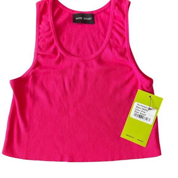 Akire Sport The Perfect Tank Pink SMALL NWT - Picture 1 of 2